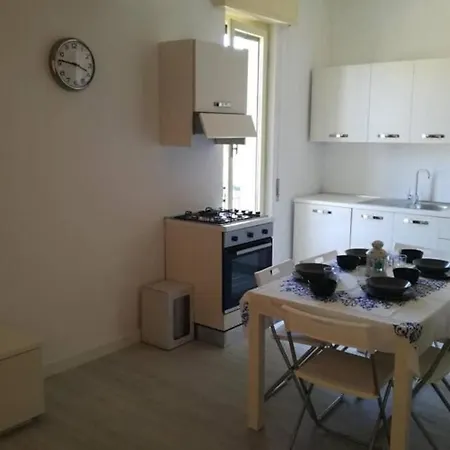 Corso Lavagna 556 *